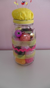 Quick and easy to make, this jar is filled with little delights for your favorite sewer or quilter.